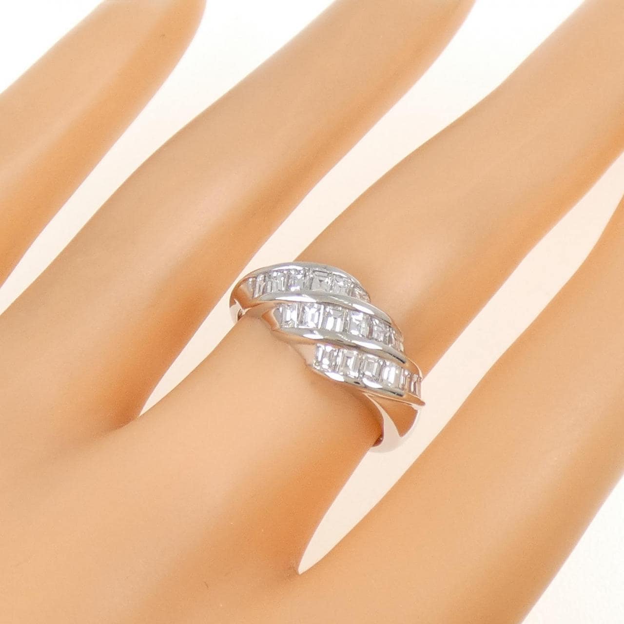 PT900 ダイヤモンド リング 1.00CT