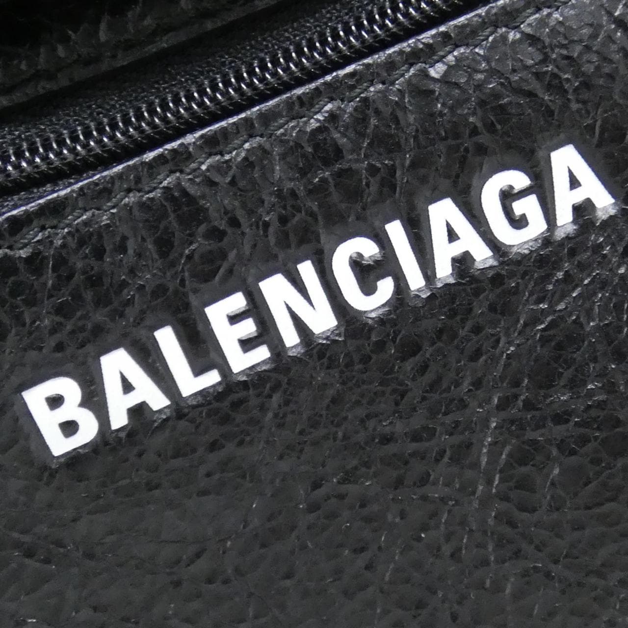 バレンシアガ エクスプローラー ポーチ ストラップ 532298 DB505 ショルダーバッグ