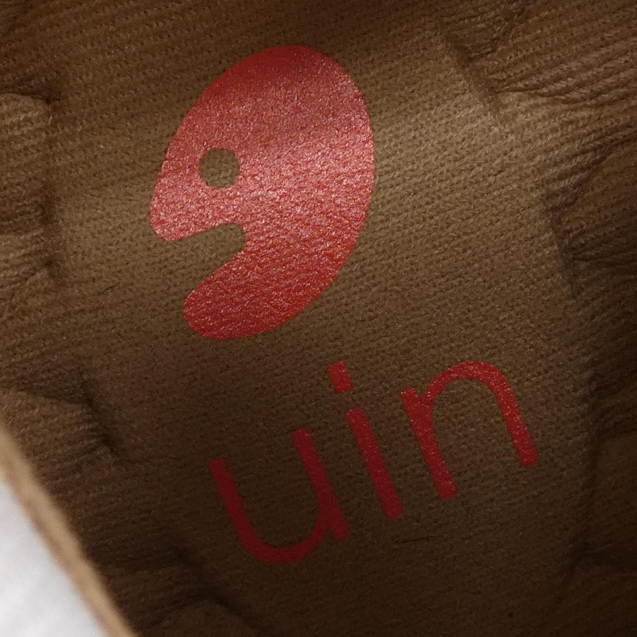 UIN M1116370 スニーカー