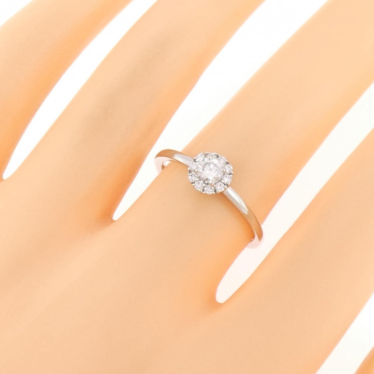 ジーエスティービー ダイヤモンド リング 0.198CT