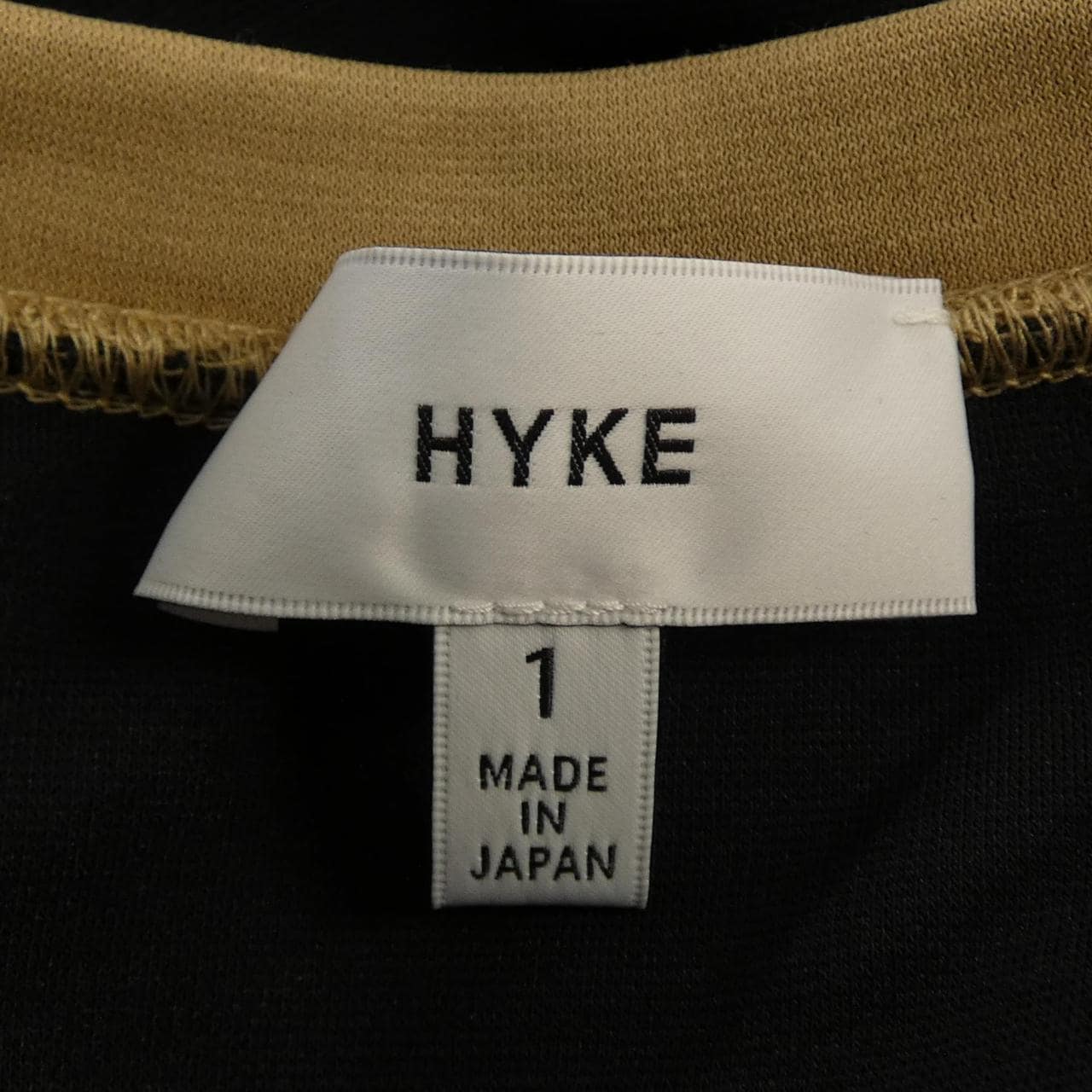 ハイク HYKE トップス