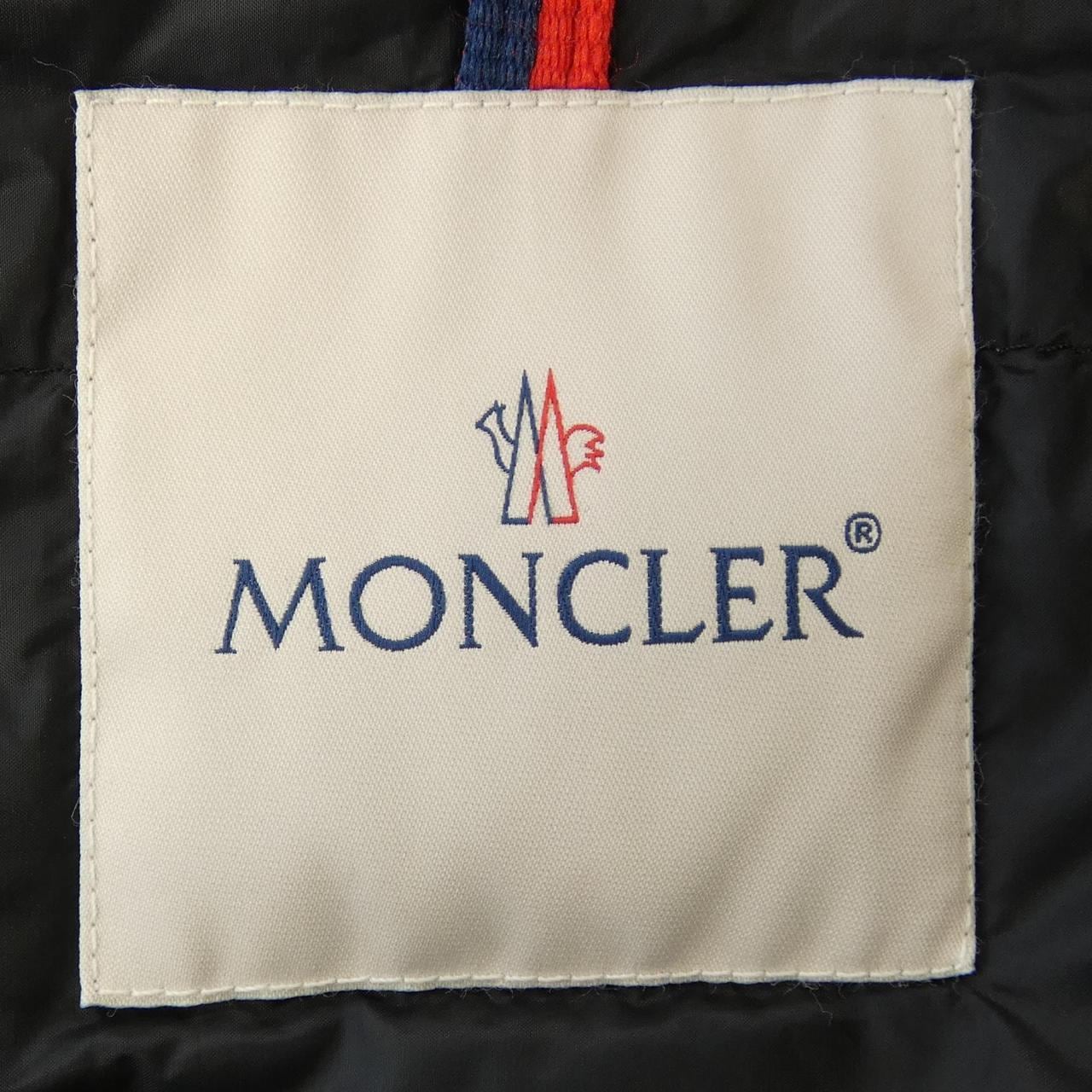 モンクレール MONCLER ダウンジャケット