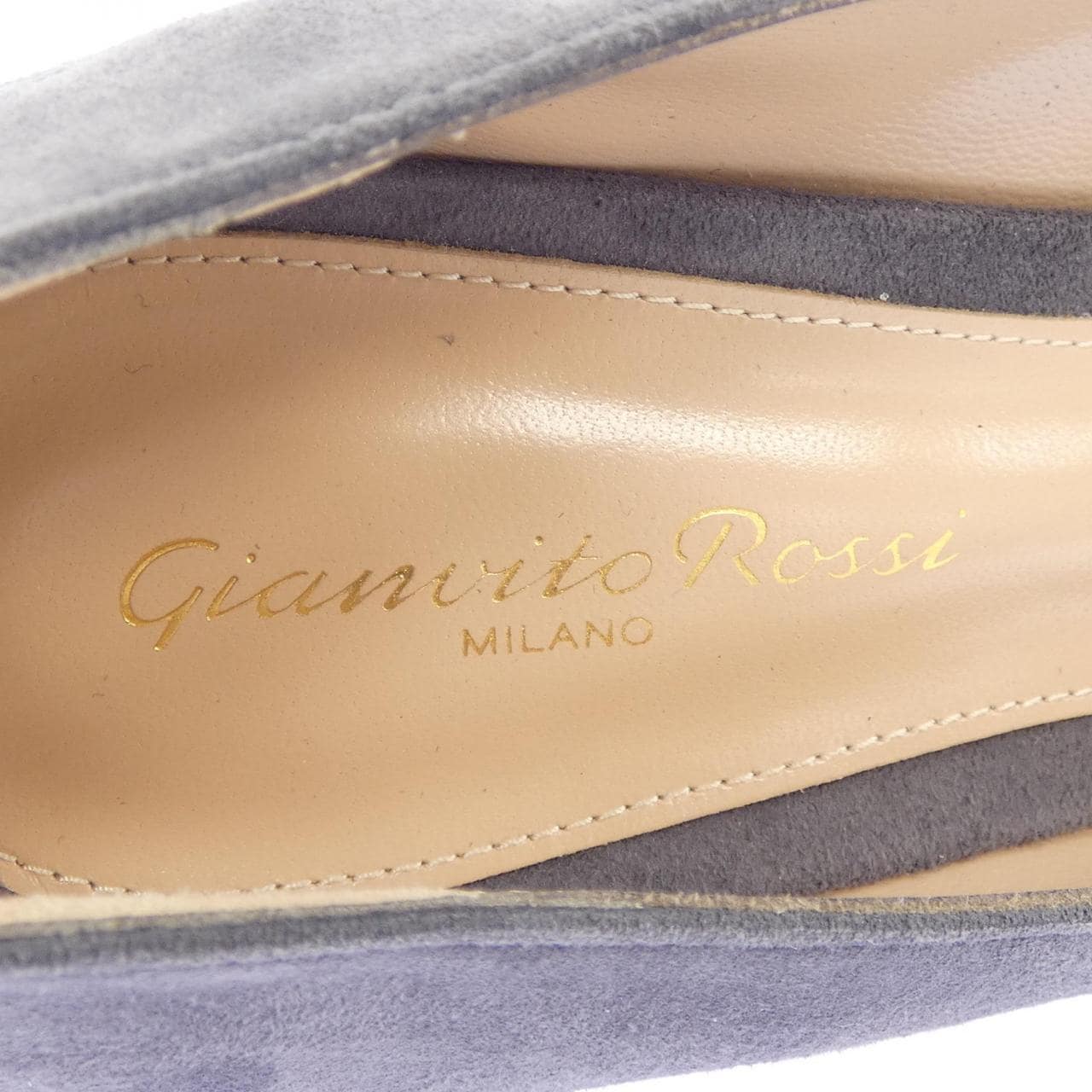 ジャンヴィトロッシ GIANVITO ROSSI パンプス