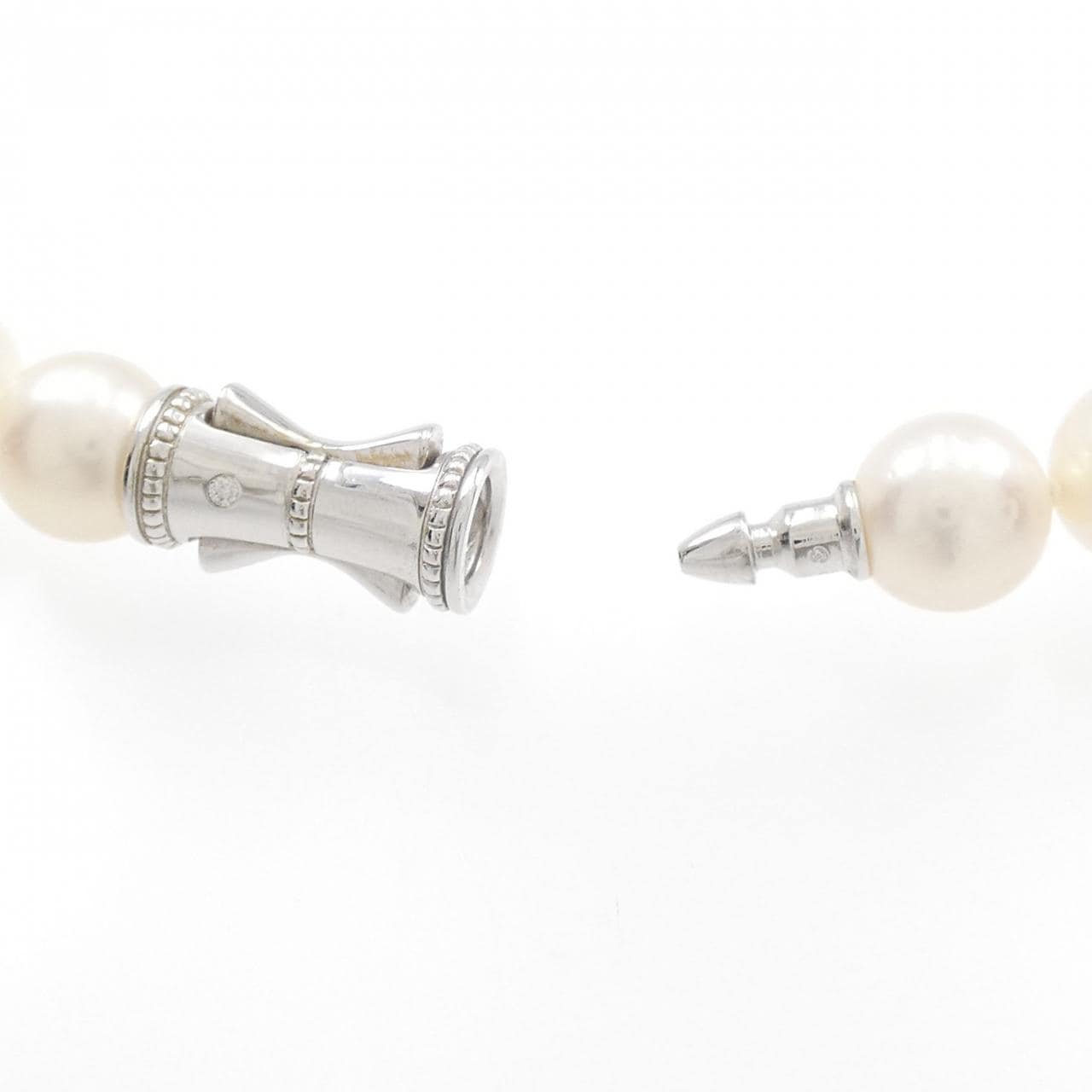 Tasaki Akoya珍珠项链 10-11 毫米