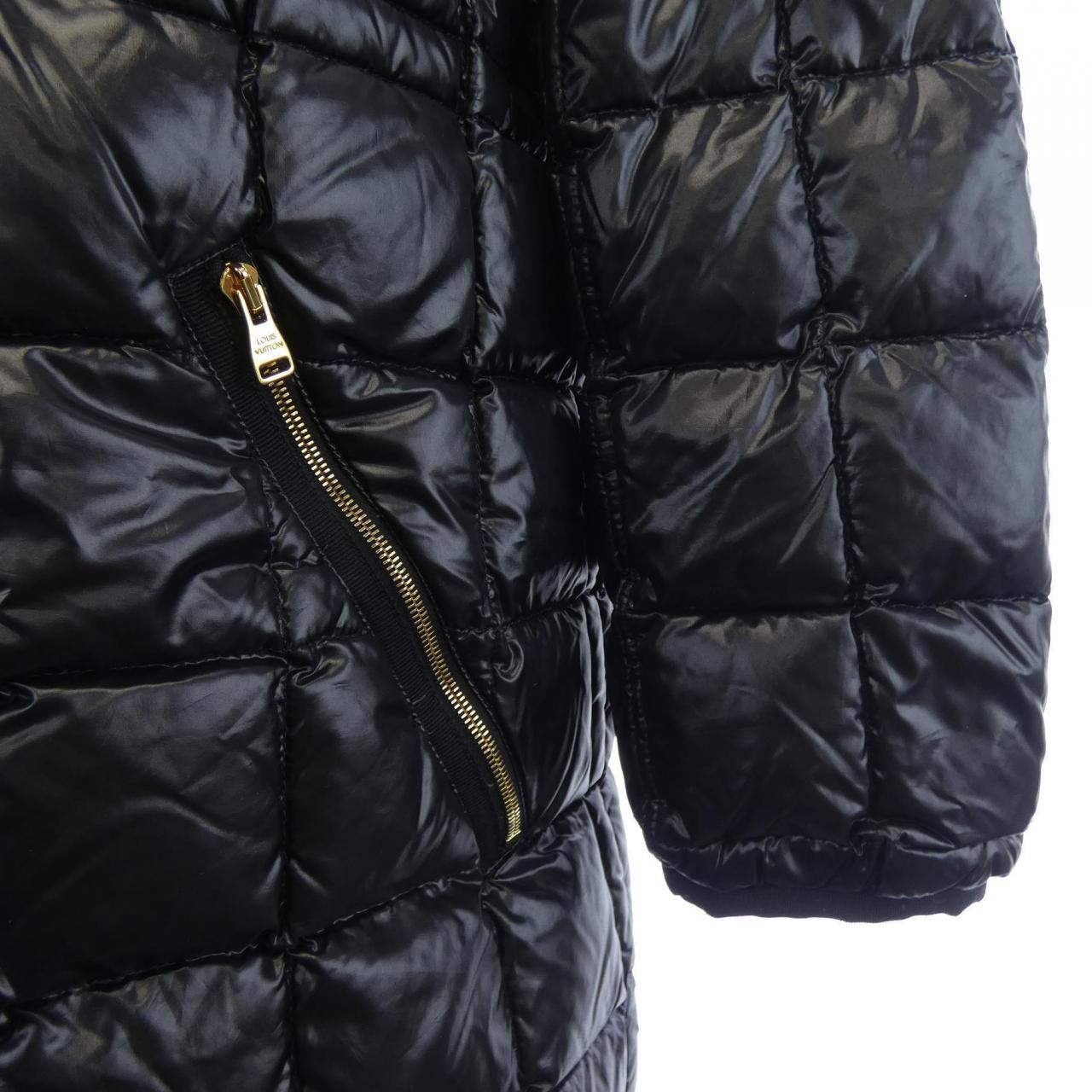 LOUIS VUITTON F6CO37PP7 羽绒服