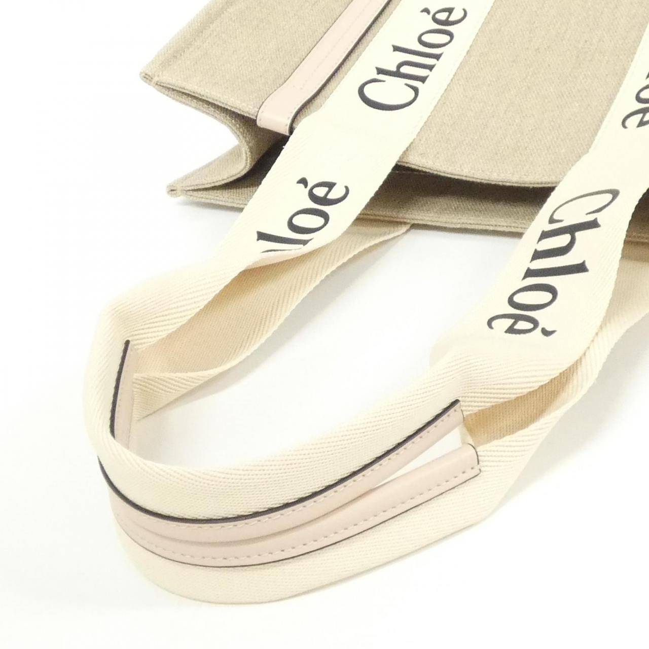 クロエ ウッディ トート ミディアム CHC22AS383 I26 バッグ