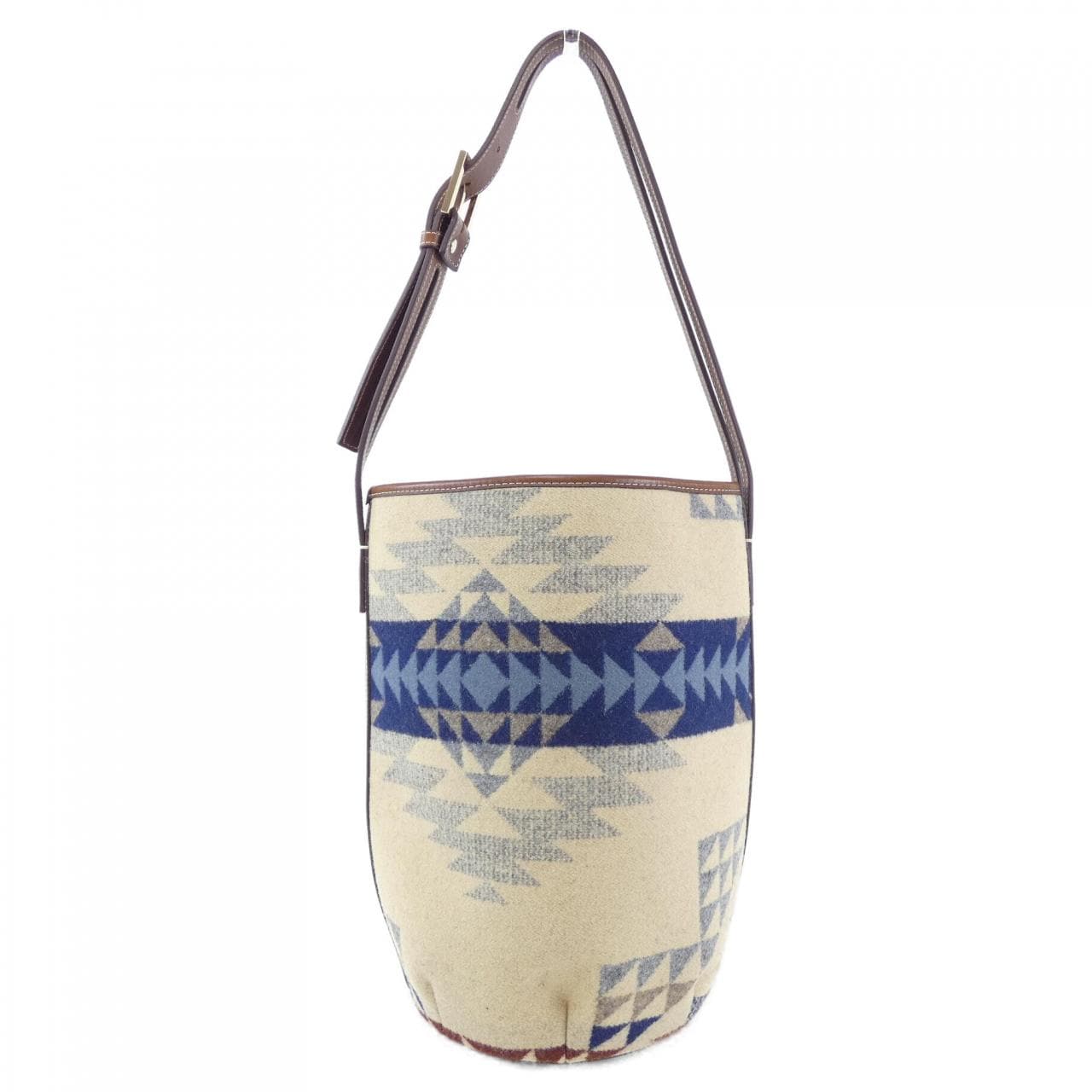 アヴァケーション A VACATION BAG