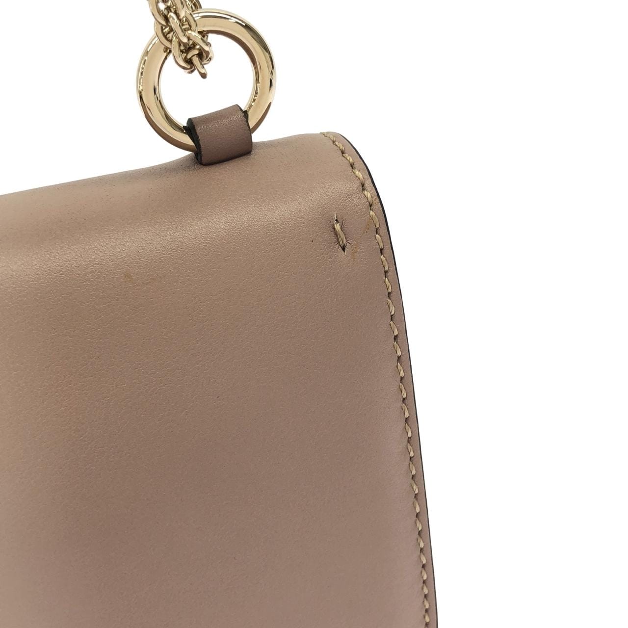 ヴァレンティノガラヴァーニ バッグ