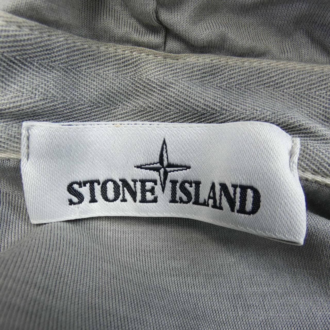 ストーンアイランド STONE ISLAND パーカー