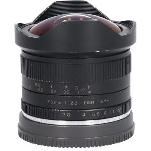 Ｅ７．５ｍｍ　Ｆ２．８　ＦＩＳＨＥＹＥ