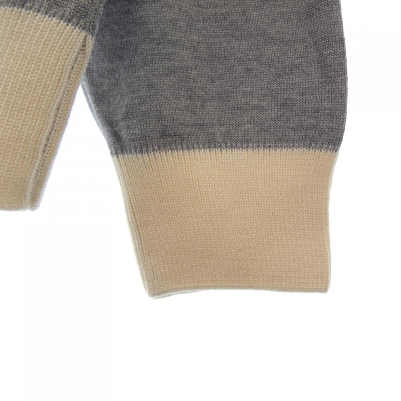 メゾンキツネ MAISON KITSUNE HU00542KT1036 カーディガン