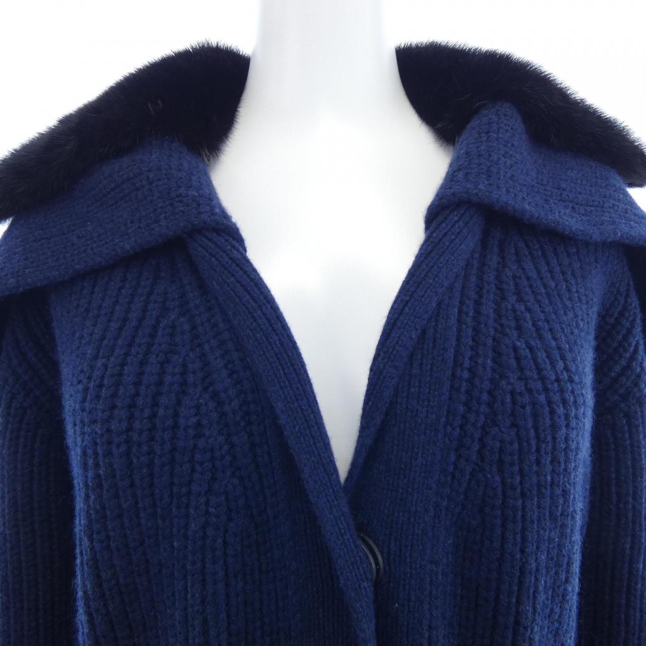 フェンディ FENDI FZF511 A8KT カーディガン