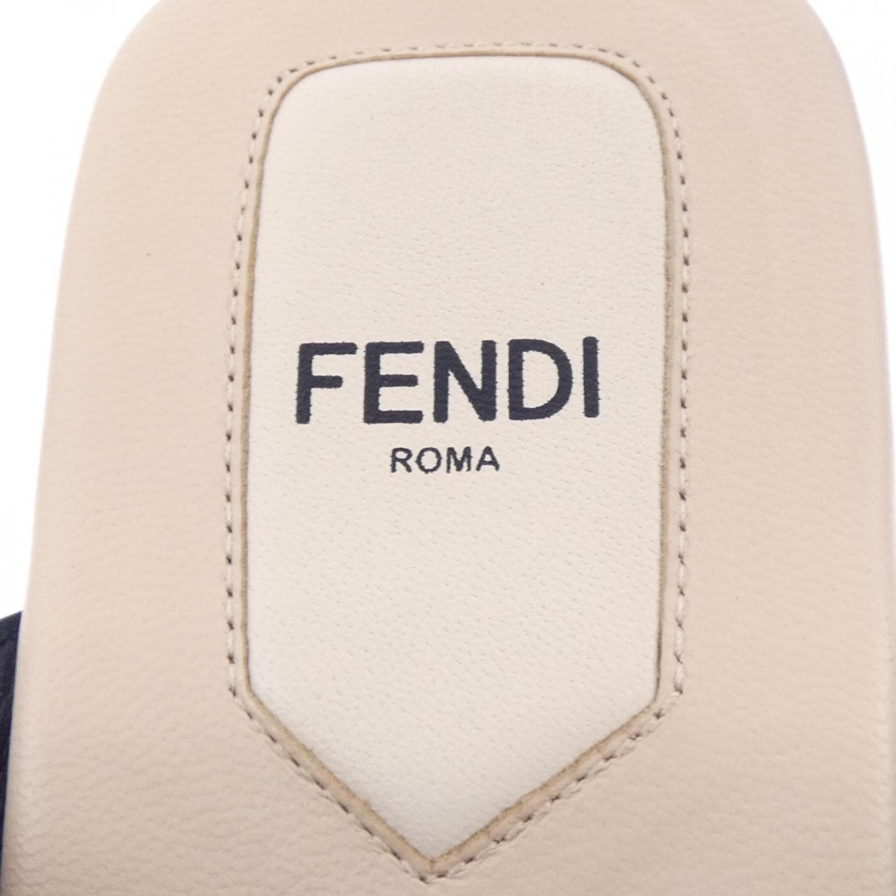 フェンディ FENDI サンダル
