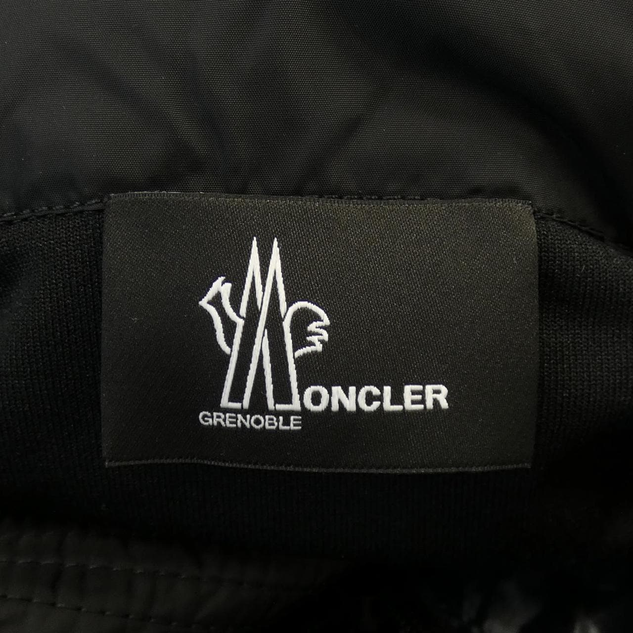 モンクレールグルノーブル MONCLER GRENOBLE ダウンジャケット