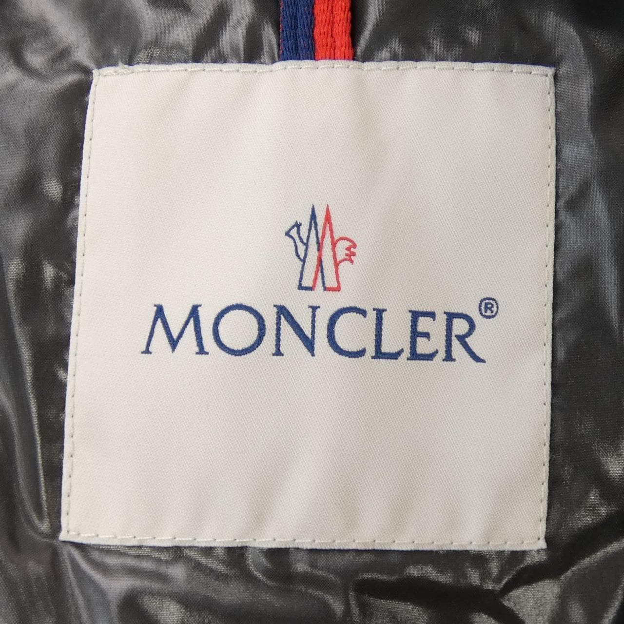 モンクレール MONCLER ダウンジャケット