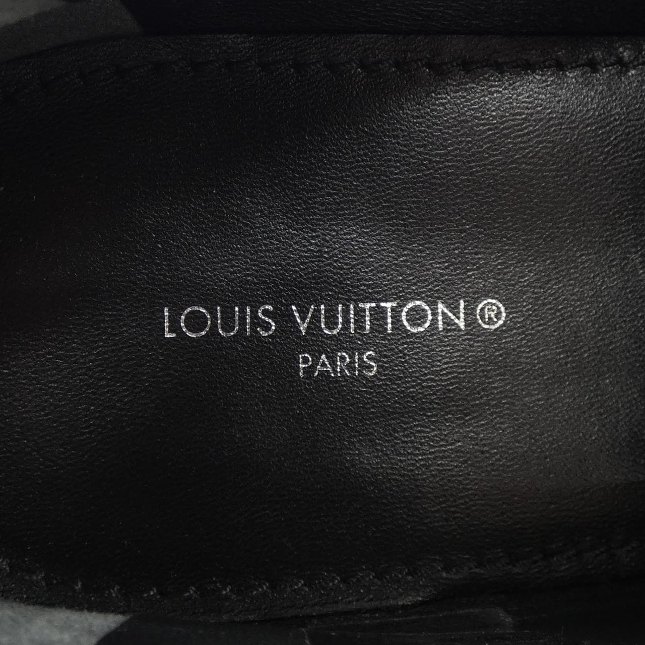 ルイヴィトン LOUIS VUITTON コネリーライン ローファー シューズ