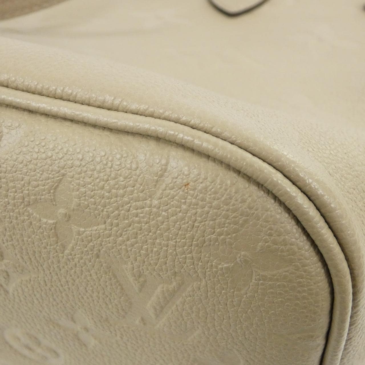LOUIS VUITTON Monogram Empreinte Neverfull MM M45686 包