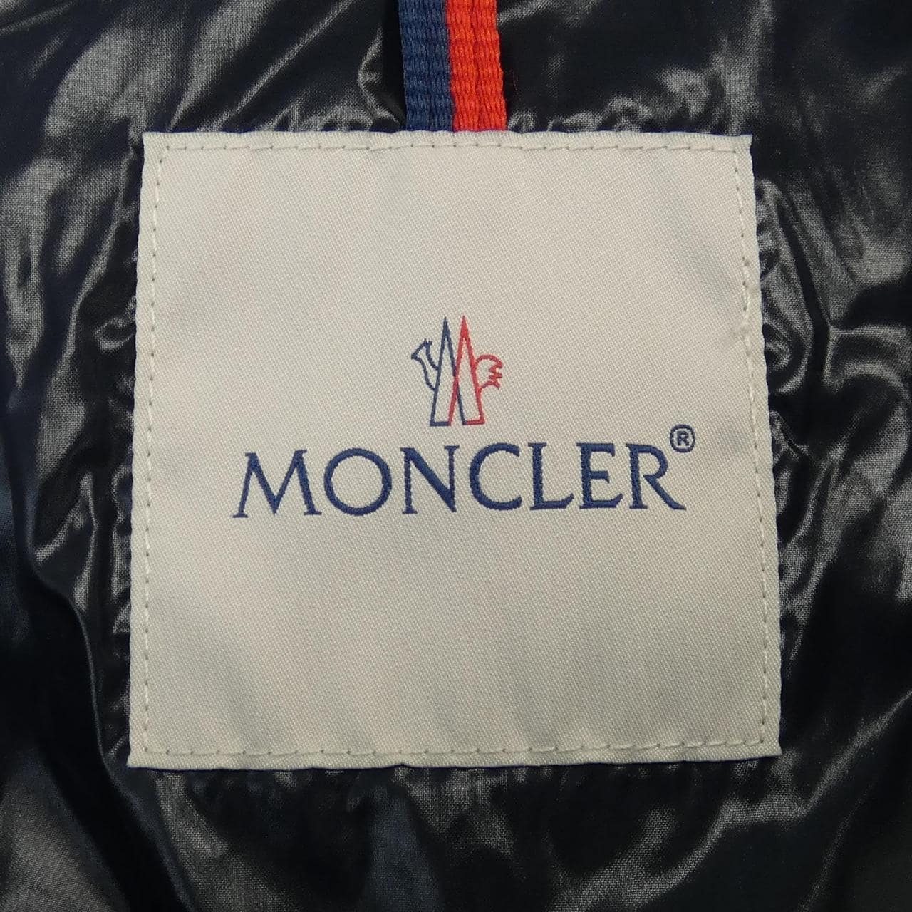 モンクレール MONCLER ダウンジャケット