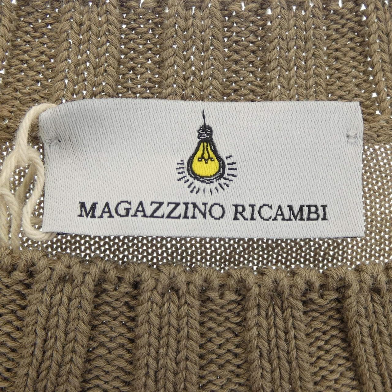 MAGAZZINO RICAMBI ニット