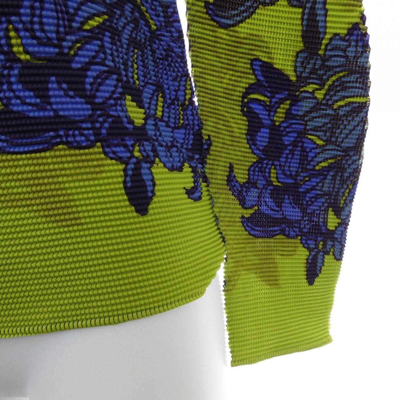 ミーイッセイミヤケ me ISSEY MIYAKE MI03FJ772 トップス