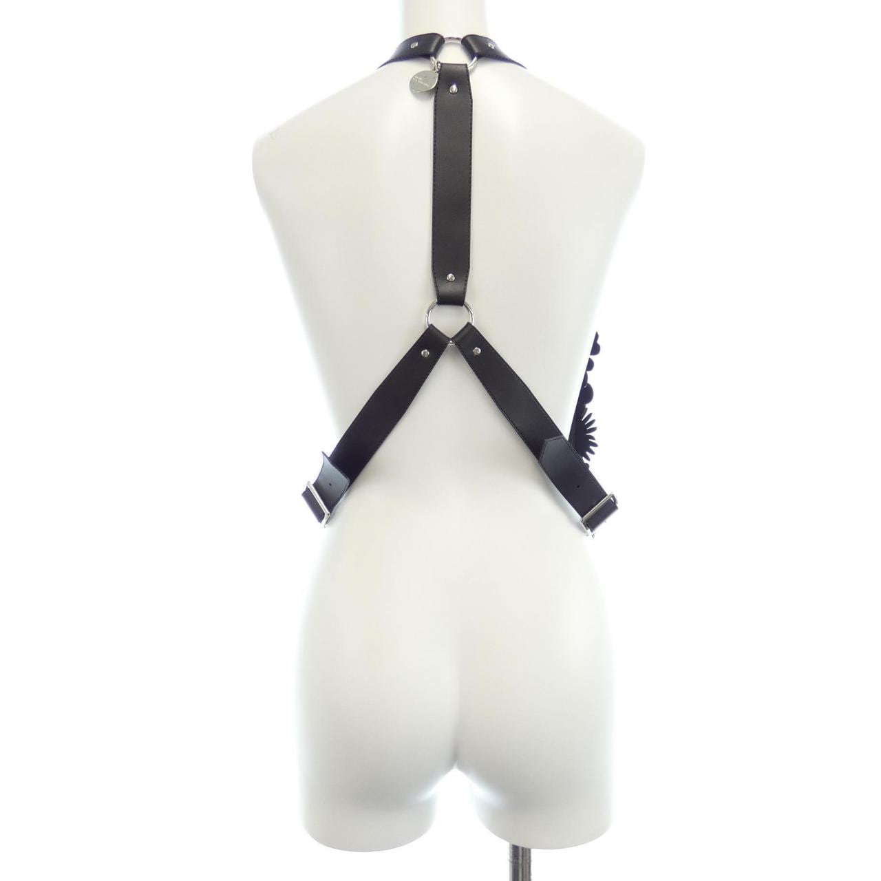 ノワールケイニノミヤ noir kei ninomiya 3L-V008 ベスト