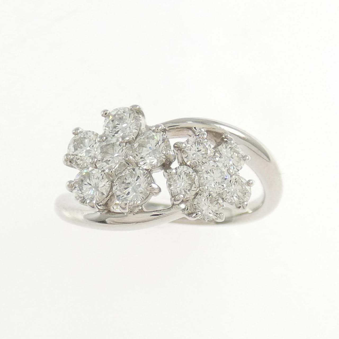PT900 フラワー ダイヤモンド リング 1.00CT