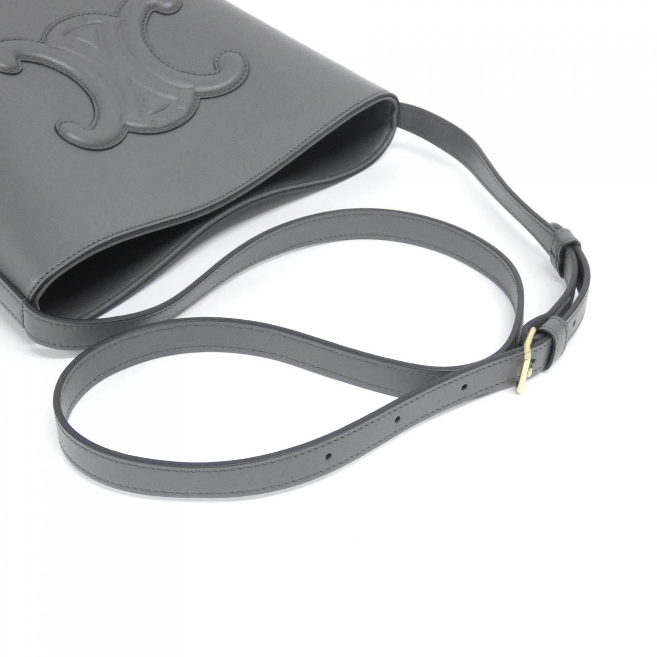 セリーヌ スモール バケット キュイル トリオンフ 198243DU3 ショルダーバッグ