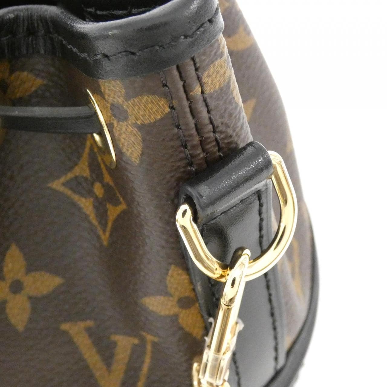 LOUIS VUITTON Monogram Kanoe M83480 单肩包