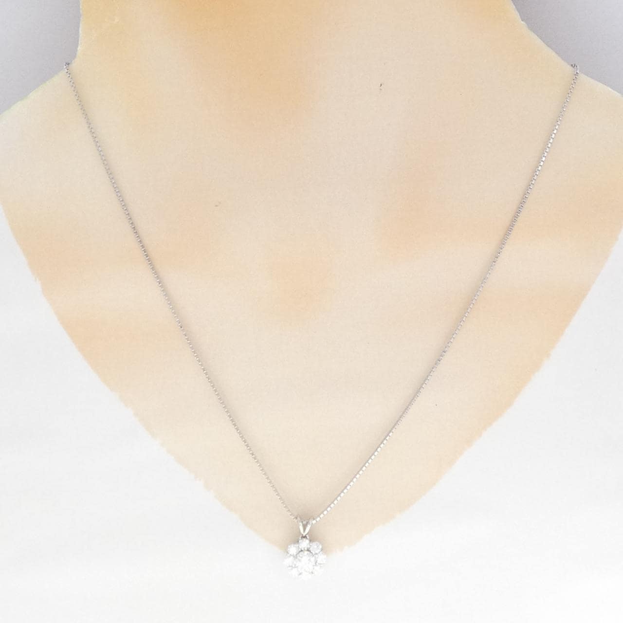 ロイヤル アッシャー フラワー ダイヤモンド ネックレス 0.50CT