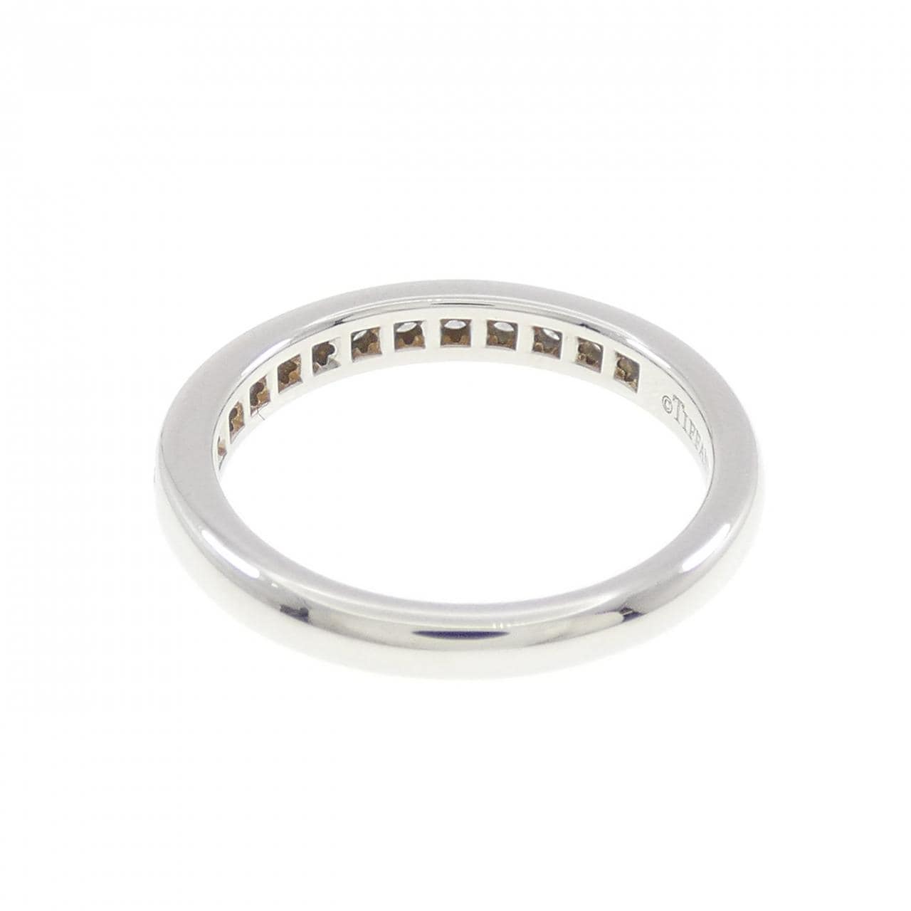 ティファニー ハーフサークル チャネルセッティング リング