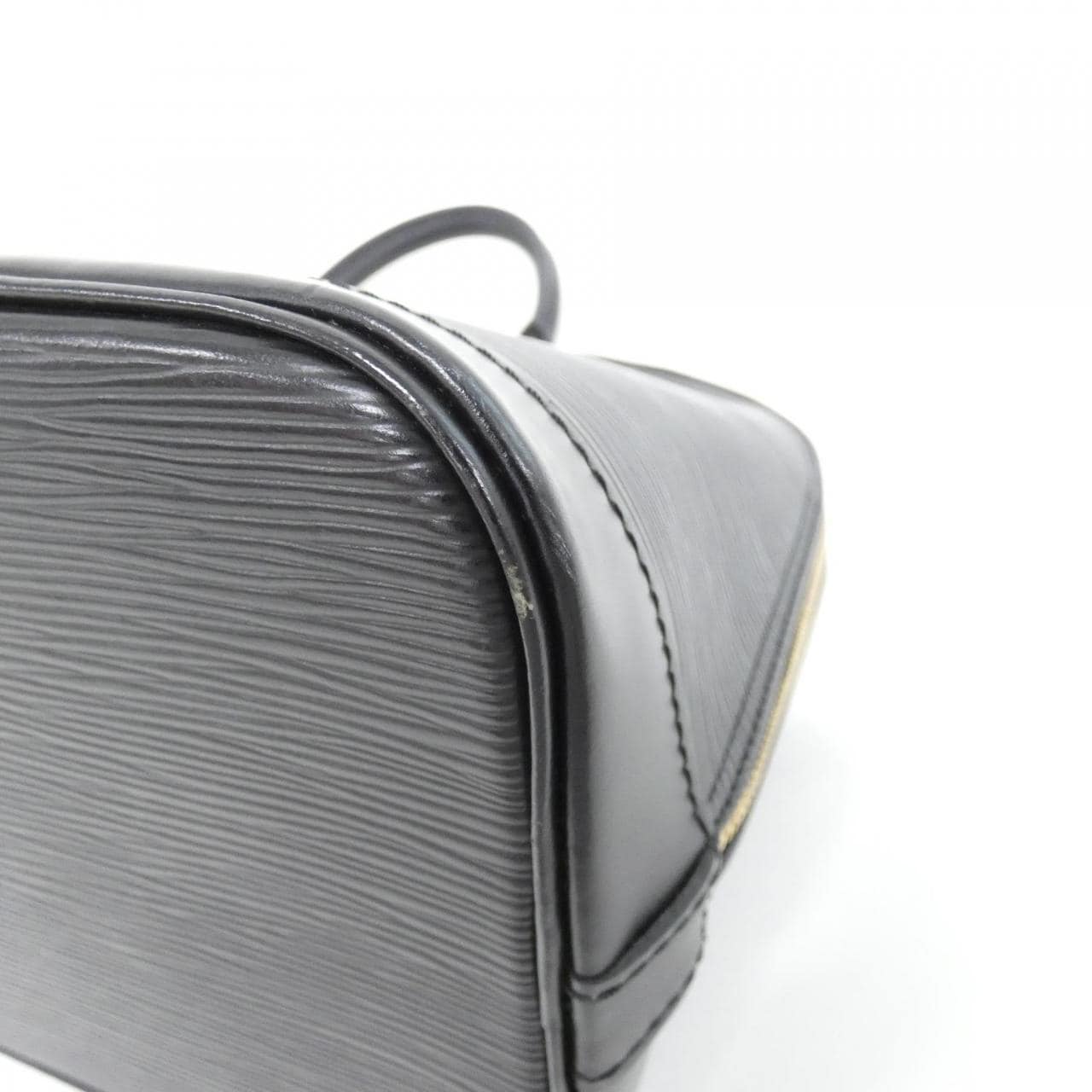 ルイヴィトン エピ アルマ PM M52142 バッグ