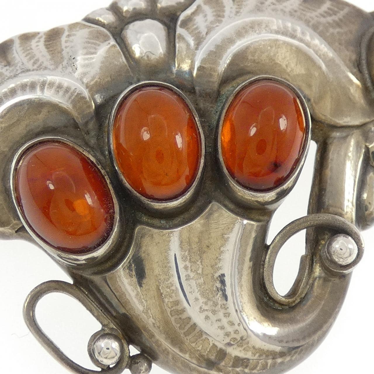 ジョージ ジェンセン 琥珀 ブローチ