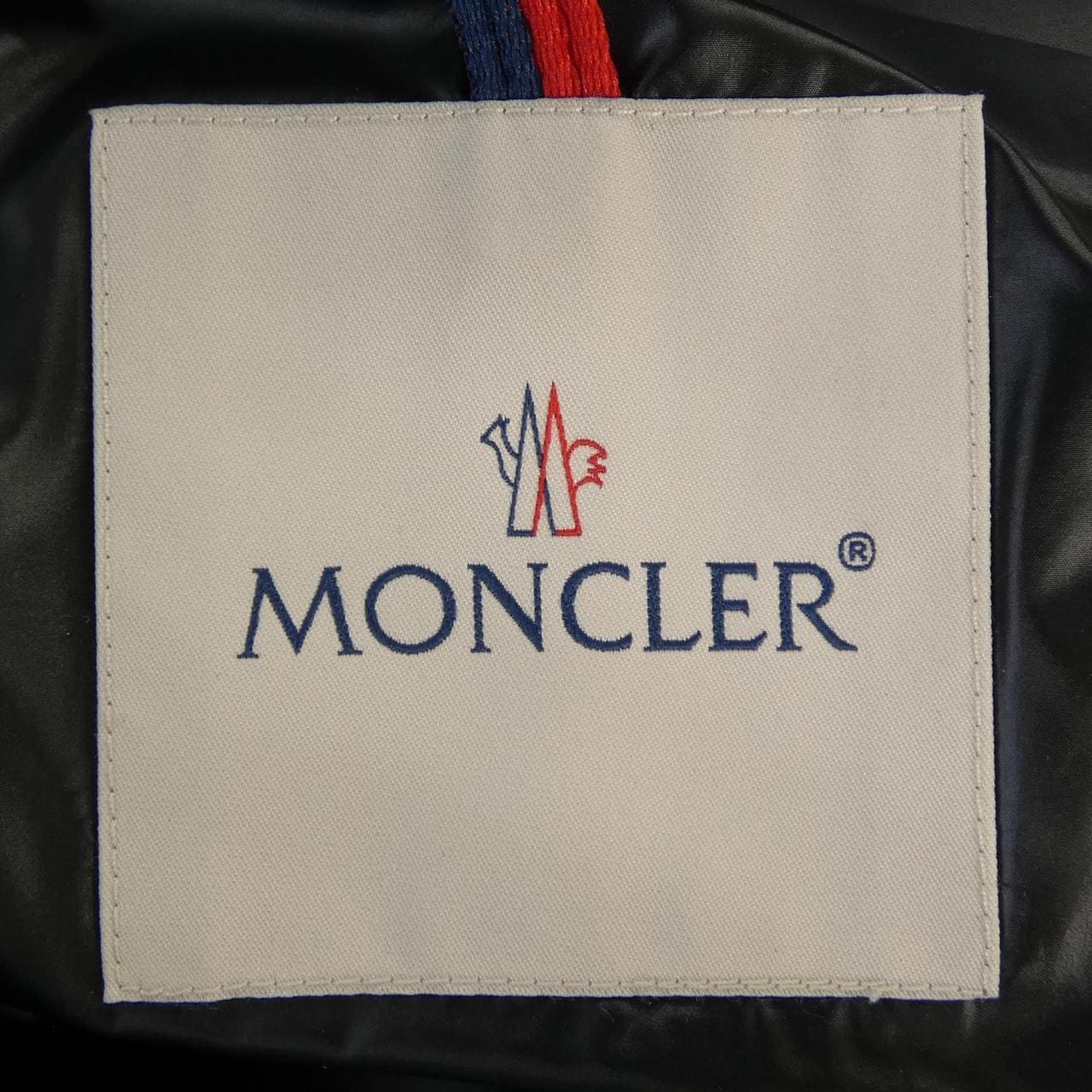 モンクレール MONCLER AVEROLE ダウンジャケット