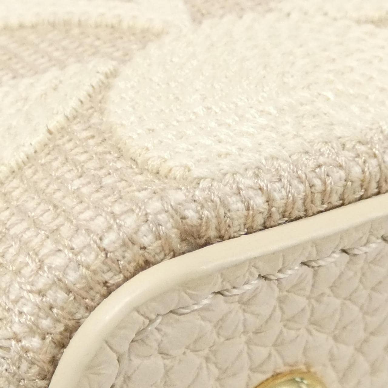 ルイヴィトン カプシーヌ MINI M14389 バッグ