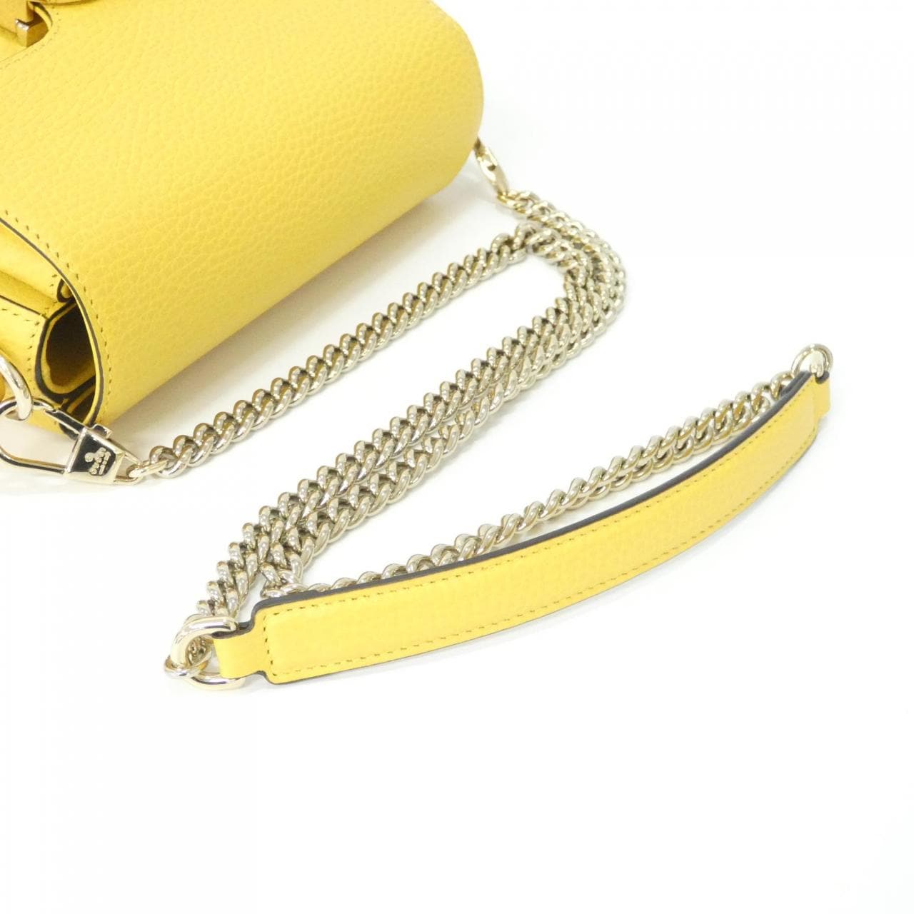 グッチ 607720 CAO0G ショルダーバッグ