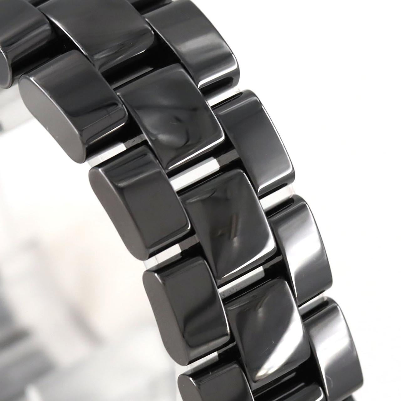 シャネル J12 33mmセラミック･12Pエメラルド H2130 セラミック クォーツ