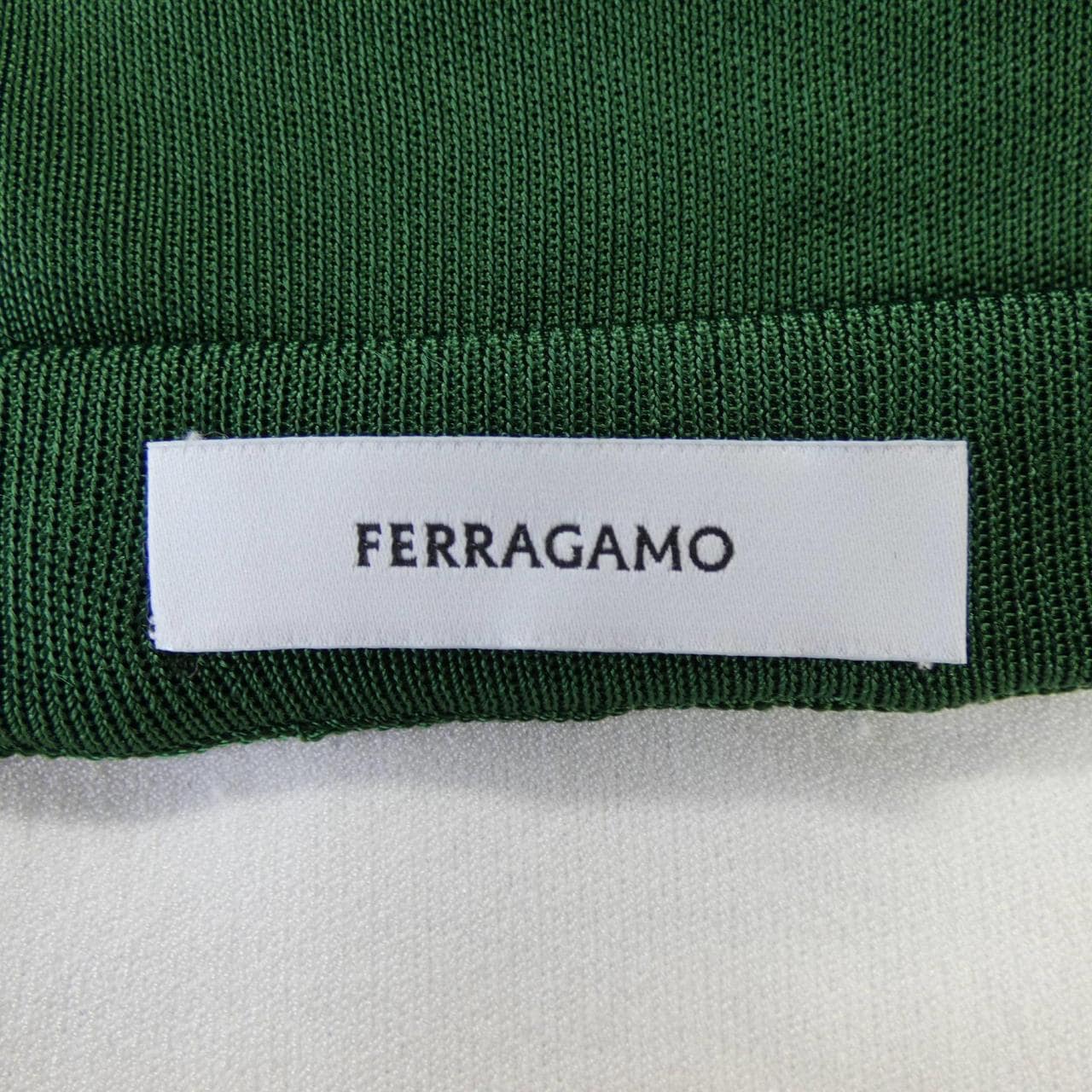 フェラガモ FERRAGAMO スカート