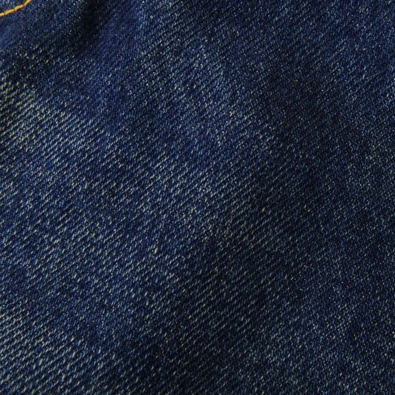 UNDER COVER jeans