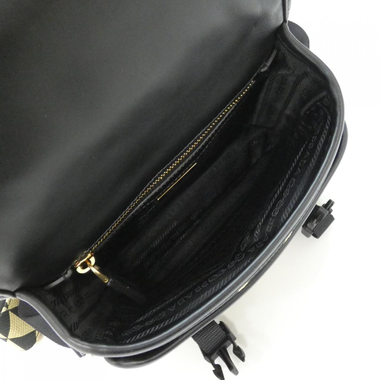 【未使用品】プラダ 2VD034 バッグ