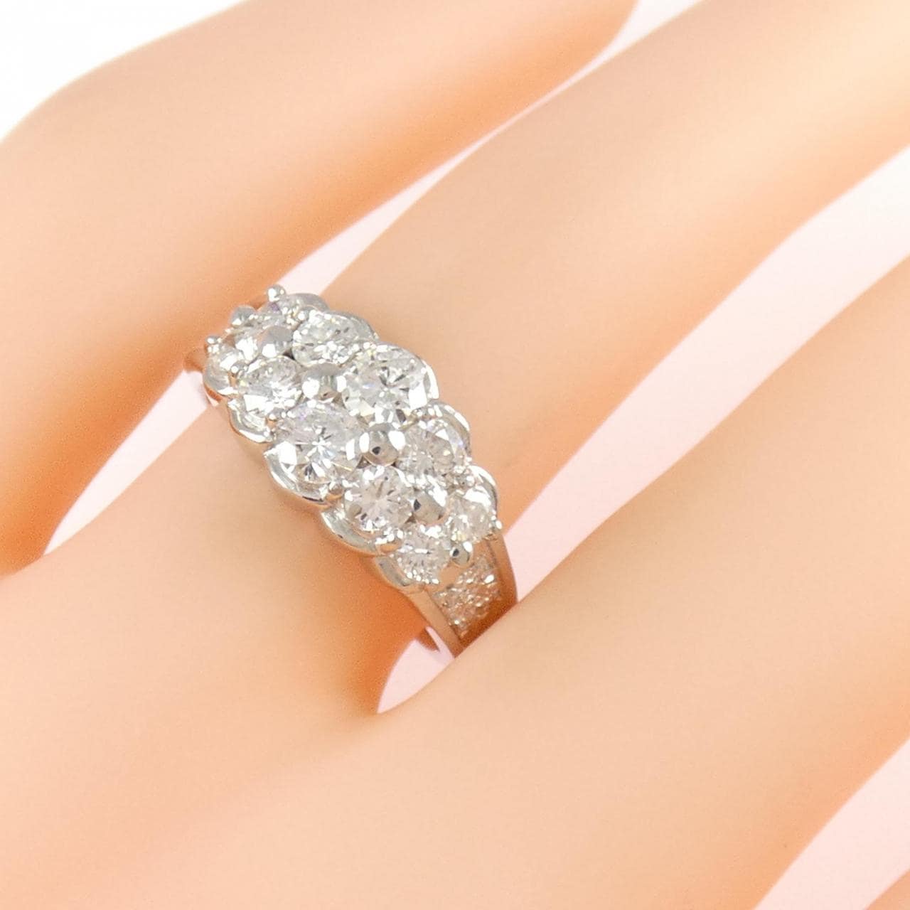 PT900 ダイヤモンド リング 1.01CT