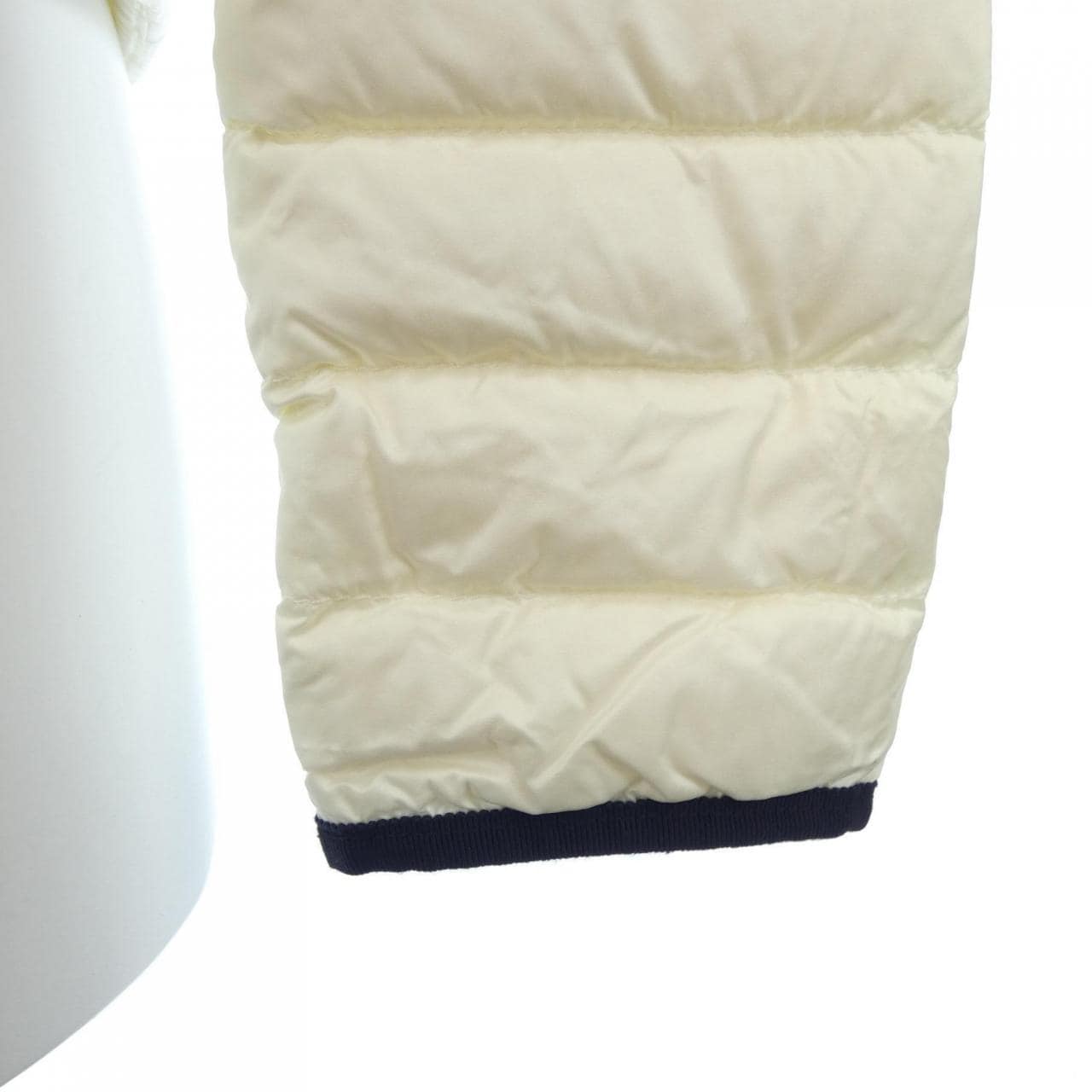 モンクレール MONCLER ダウンジャケット