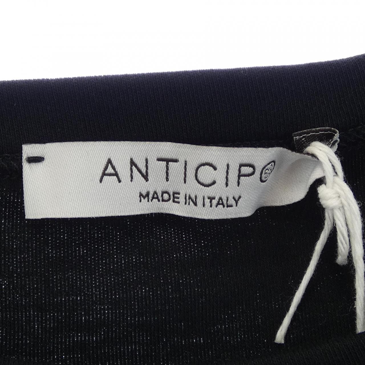 アンティーチポ ANTICIPO Tシャツ