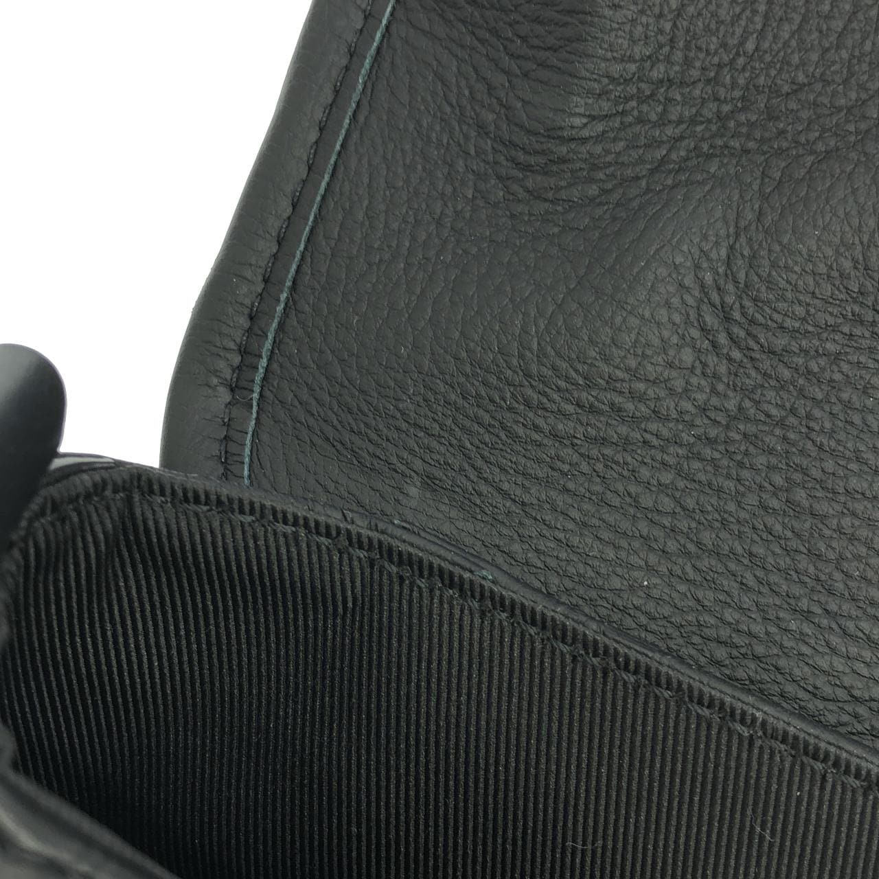 ルイヴィトン モノグラム シャドウ パルス メッセンジャー M14874 ショルダーバッグ