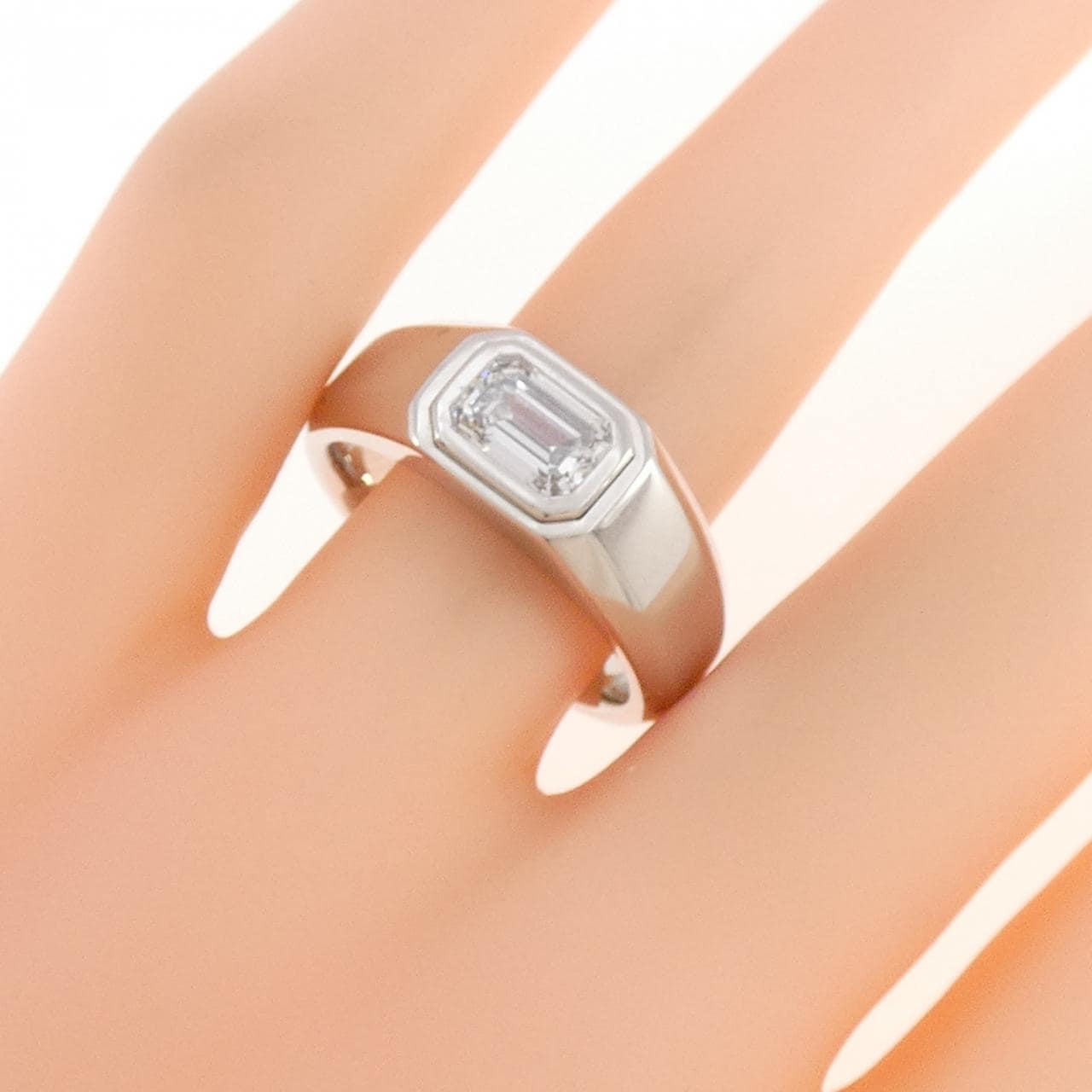 ティファニー ダイヤモンド リング 1.01CT G VS1