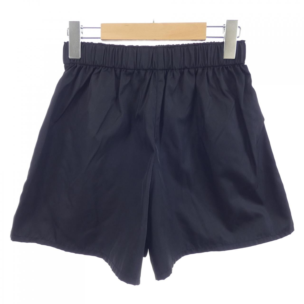プラダ PRADA トライアングルロゴ 22C757 S221 1WQ8 ショートパンツ