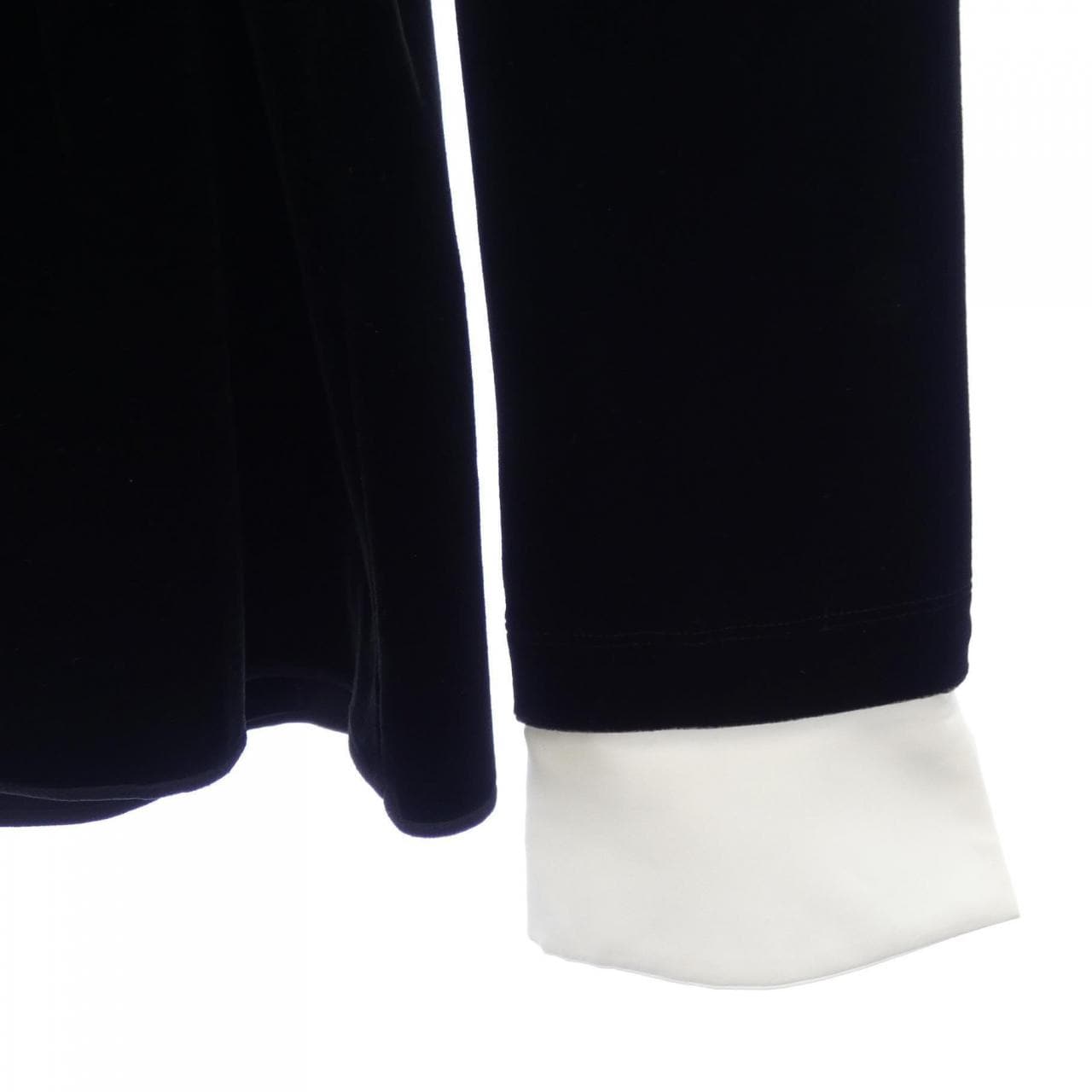 VELOUR NOIR Tops