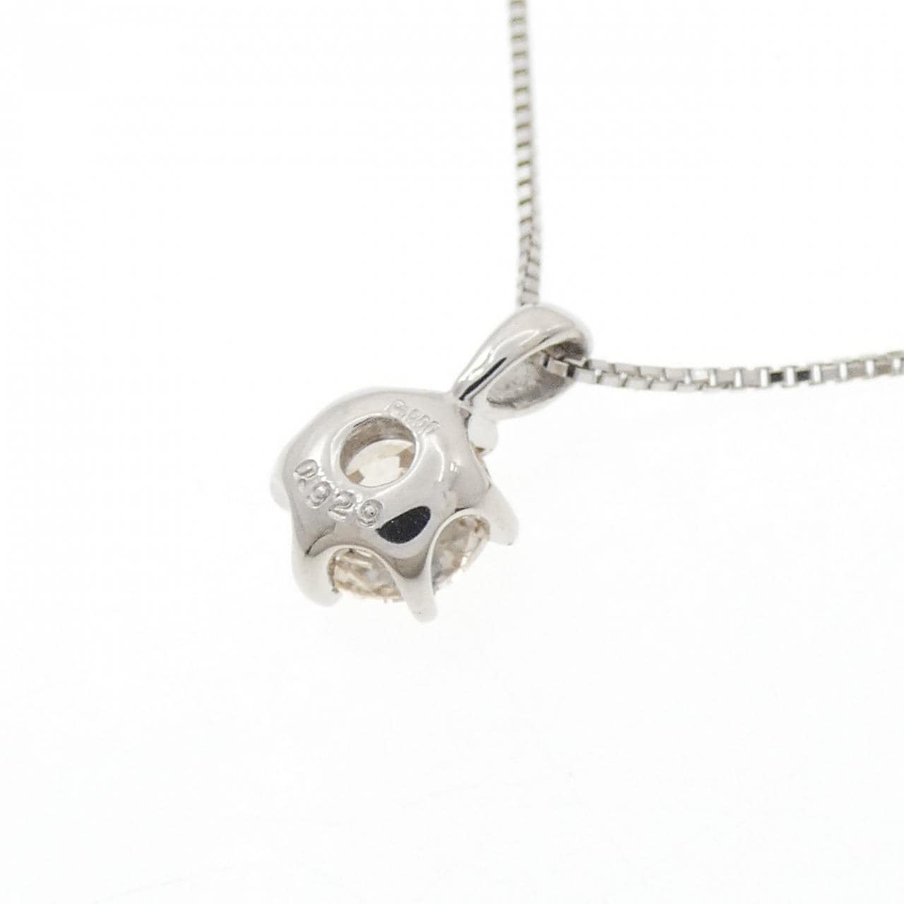 PT900/PT850 Solitaire Diamond Necklace 0.929CT