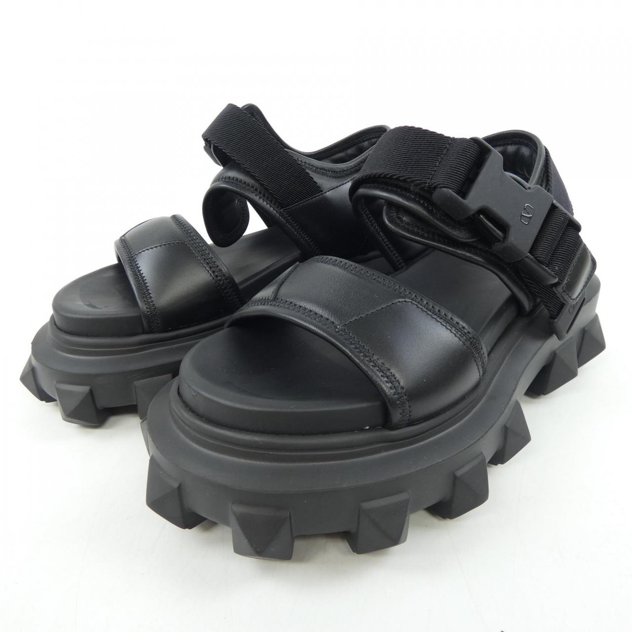 ヴァレンティノガラヴァーニ VALENTINO GARAVANI サンダル