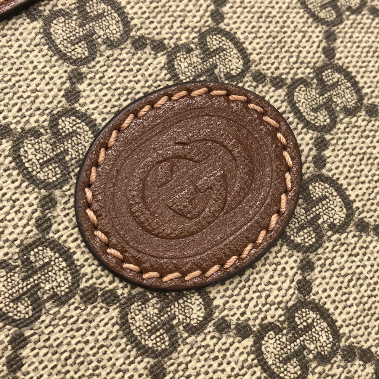 グッチ GG RETRO 681021 92THG ショルダーバッグ