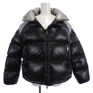 モンクレール MONCLER ダウンジャケット